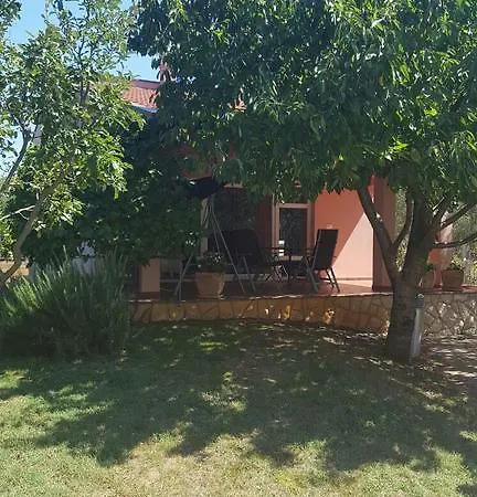Dom wakacyjny Holiday Cvita Sukošan