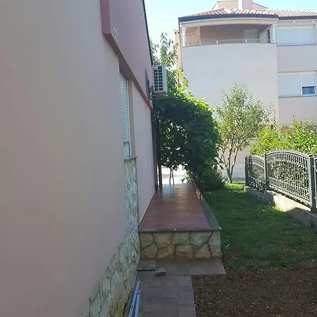 Dom wakacyjny Holiday Cvita